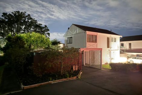 Photo of property in 1/15 Roseberry Avenue, Birkenhead, Auckland, 0626