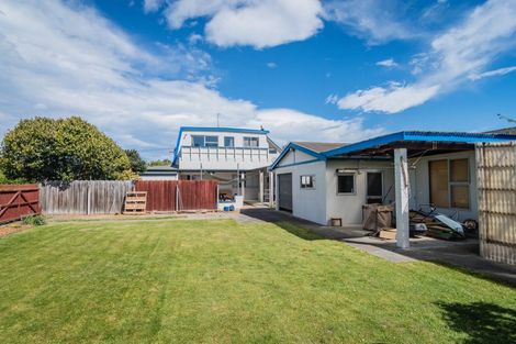 Photo of property in 16 Saint Leonards Road, Temuka, 7920