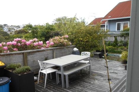 Photo of property in 53 Creswick Terrace, Northland, Wellington, 6012