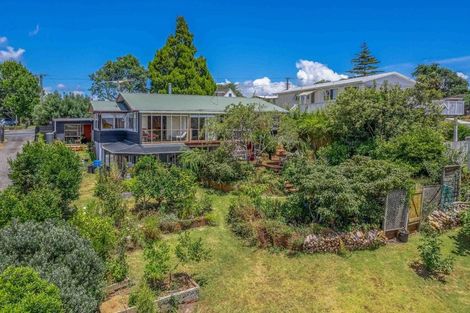 Photo of property in 275 Don Buck Road, Massey, Auckland, 0614