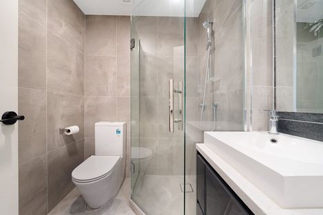 Photo of property in 6 Meritage Lane, Te Atatu South, Auckland, 0610