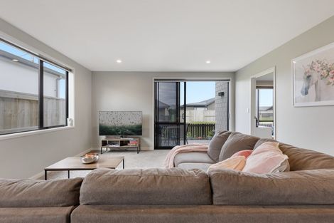 Photo of property in 3 Rose Lane, Papamoa, 3118