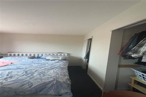 Photo of property in Lynn Park Terrace, 1/12 Ambrico Place, New Lynn, Auckland, 0600