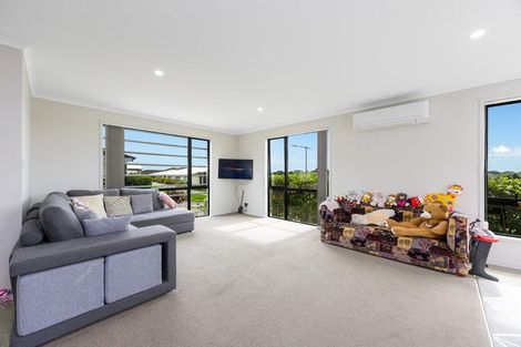 Photo of property in 1 Tuaraki Drive, Wellsford, 0900
