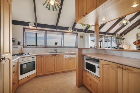 Photo of property in 7 Galaxy Drive, Mairangi Bay, Auckland, 0630