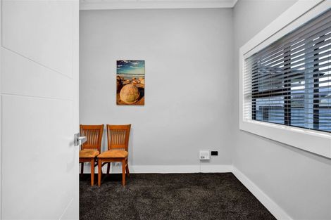 Photo of property in 42 Collins Street, Hawera, 4610