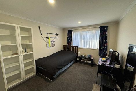 Photo of property in 6 Ken Douglas Drive, Aotea, Porirua, 5024