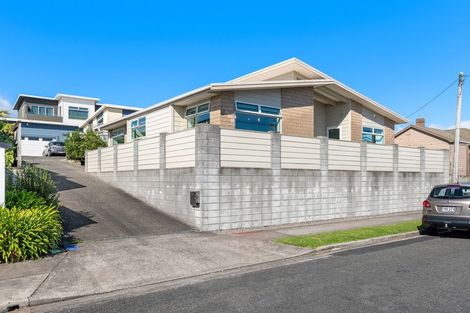 Photo of property in 81 Hine Street, New Plymouth, 4310