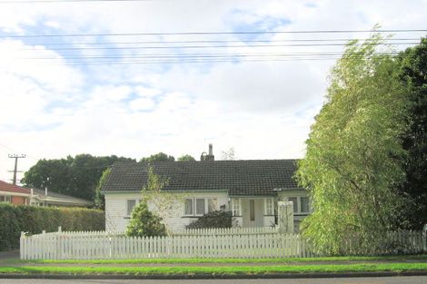 Photo of property in 391 West Coast Road, Glen Eden, Auckland, 0602