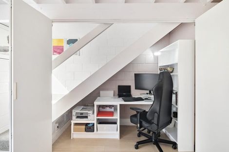 Photo of property in Paddington Apartments, 15/15u Mckinley Crescent, Brooklyn, Wellington, 6021