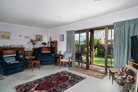 Photo of property in 7 Kathleen Place, Rainbow Point, Taupo, 3330
