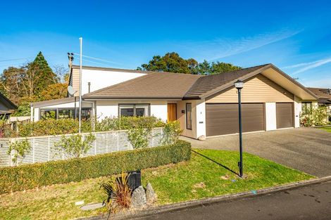 Photo of property in Caversham Park, 2/2 Caversham Road, Westmere, Whanganui, 4501