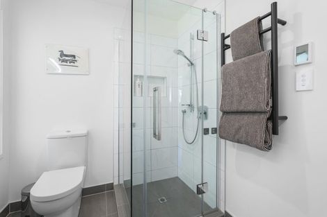 Photo of property in 17 Mcclintock Road, Massey, Auckland, 0614