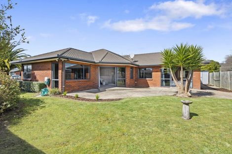 Photo of property in 15 Frame Place, Owhata, Rotorua, 3010