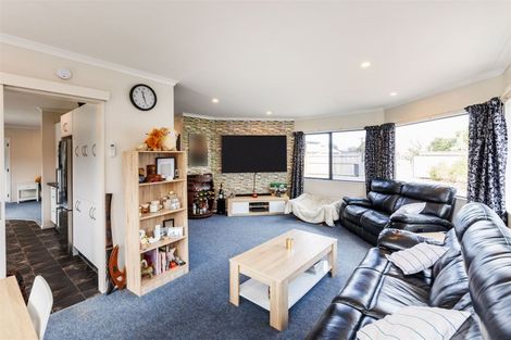 Photo of property in 35 Sherwill Street, Feilding, 4702