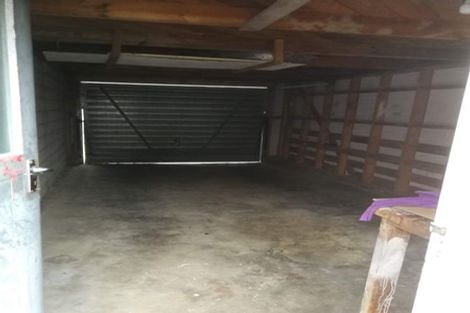 Photo of property in 11 Potter Avenue, Northcote, Auckland, 0627