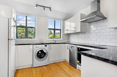 Photo of property in 168u2 Tinakori Road, Thorndon, Wellington, 6011