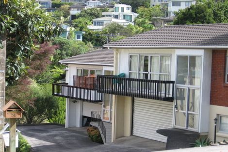 Photo of property in 2/76a Heathcote Road, Castor Bay, Auckland, 0620