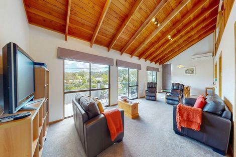 Photo of property in 104 Kotuku Street, Whangamata, 3620