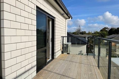 Photo of property in 3 Edwards Avenue, Henderson, Auckland, 0610