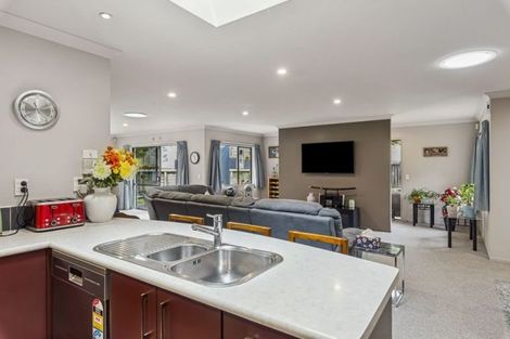 Photo of property in 37 Ashleigh Way, Waikanae Beach, Waikanae, 5036