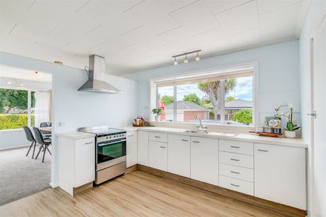 Photo of property in 320 Greers Road, Bishopdale, Christchurch, 8053