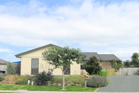 Photo of property in 10 Nautilus Drive, Papamoa Beach, Papamoa, 3118