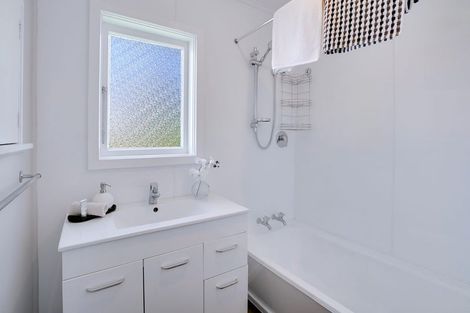 Photo of property in 48 Cameron Road, Hamilton East, Hamilton, 3216