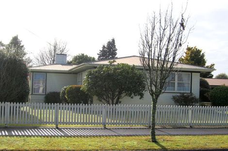 Photo of property in 4 Oban Avenue, Glenview, Hamilton, 3206