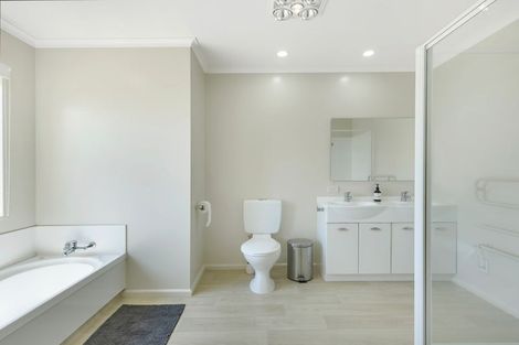 Photo of property in 2 Hanna Place, Havelock North, 4130
