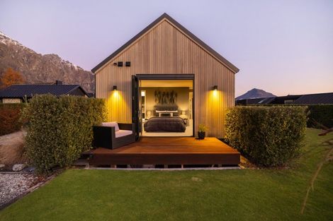 Photo of property in 8 Arran Lane, Jacks Point, Queenstown, 9371