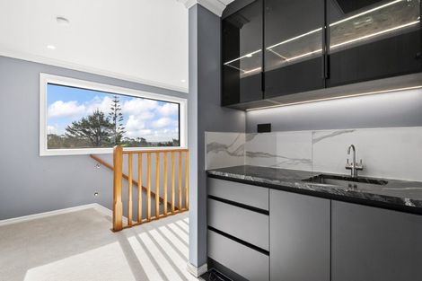 Photo of property in 2 Taku Close, Long Bay, Auckland, 0630