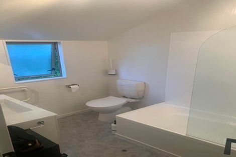 Photo of property in 3/131 Queens Drive, Lyall Bay, Wellington, 6022