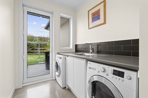 Photo of property in 13 Alan Livingston Drive, Cambridge, 3434