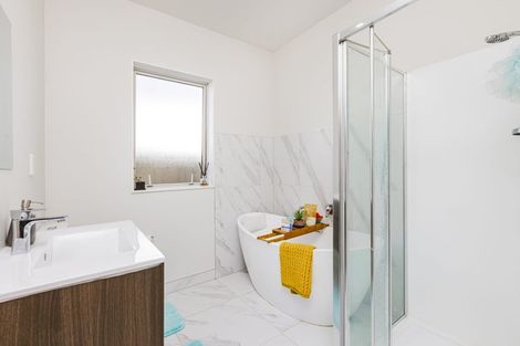 Photo of property in 11 Hemopo Street, Pukekohe, 2120