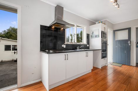 Photo of property in 10 Rollerson Street, Papakura, 2110