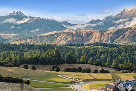 Photo of property in 35 Carrickmore Crescent, Wanaka, 9305