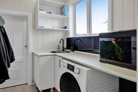 Photo of property in 29 Clifford Road, Eltham, 4322