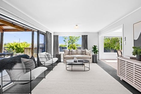Photo of property in 144 Te Mata Road, Havelock North, 4130