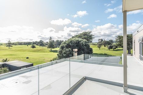 Photo of property in 34 Longbeach Drive, Castlecliff, Whanganui, 4501