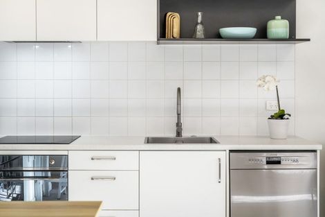 Photo of property in 11/2 Warrant Officer Lane, Hobsonville, Auckland, 0616