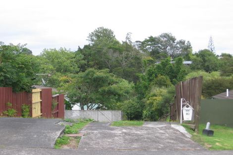 Photo of property in 33 Hellyers Street, Birkdale, Auckland, 0626