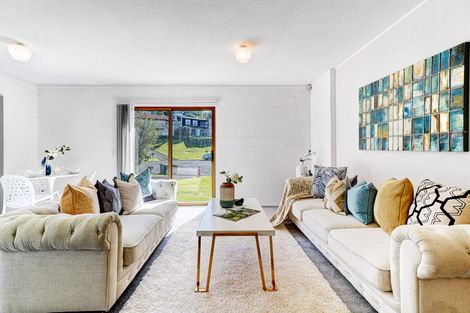 Photo of property in 18 Wisteria Way, Mairangi Bay, Auckland, 0630