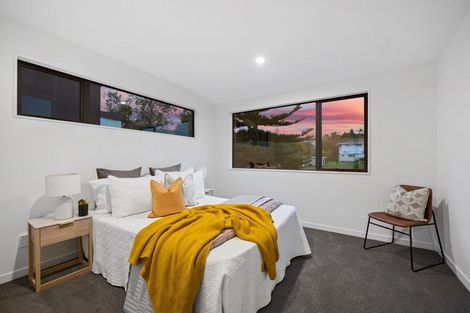 Photo of property in 3c Margaret Place, Milford, Auckland, 0620