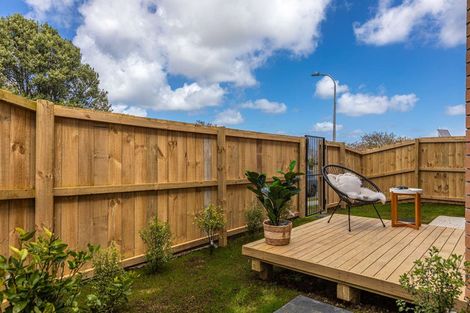 Photo of property in 1c Bellville Drive, Clendon Park, Auckland, 2103