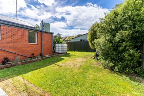 Photo of property in 6 North Foreland Street, Waihola, Milton, 9073