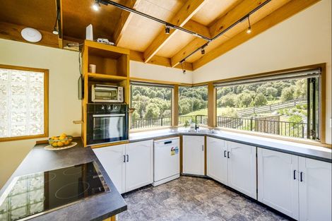 Photo of property in 1079 Ellis Wallace Road, Eskdale, Napier, 4182