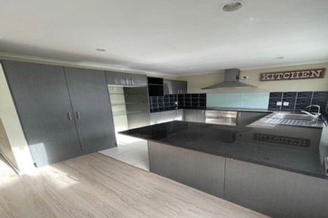 Photo of property in 10a Marie Crescent, Te Atatu South, Auckland, 0610