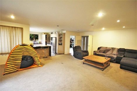 Photo of property in 1 Farleigh Close, Huntington, Hamilton, 3210