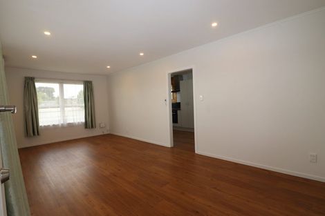 Photo of property in 2/95 Pakuranga Road, Pakuranga, Auckland, 2010